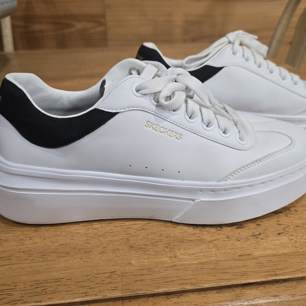 Skechers Women's White and Black Sneakers